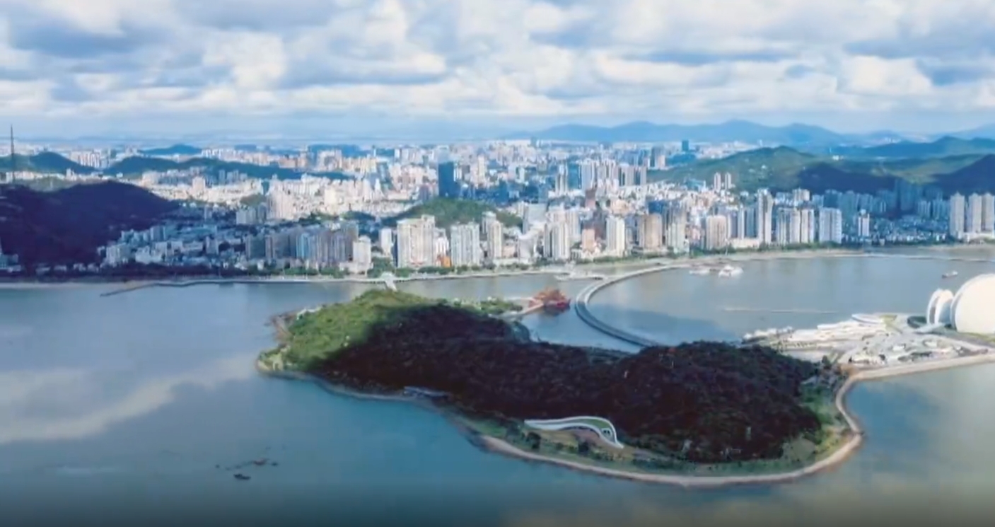 英媒:中国清洁能源正惠及全球