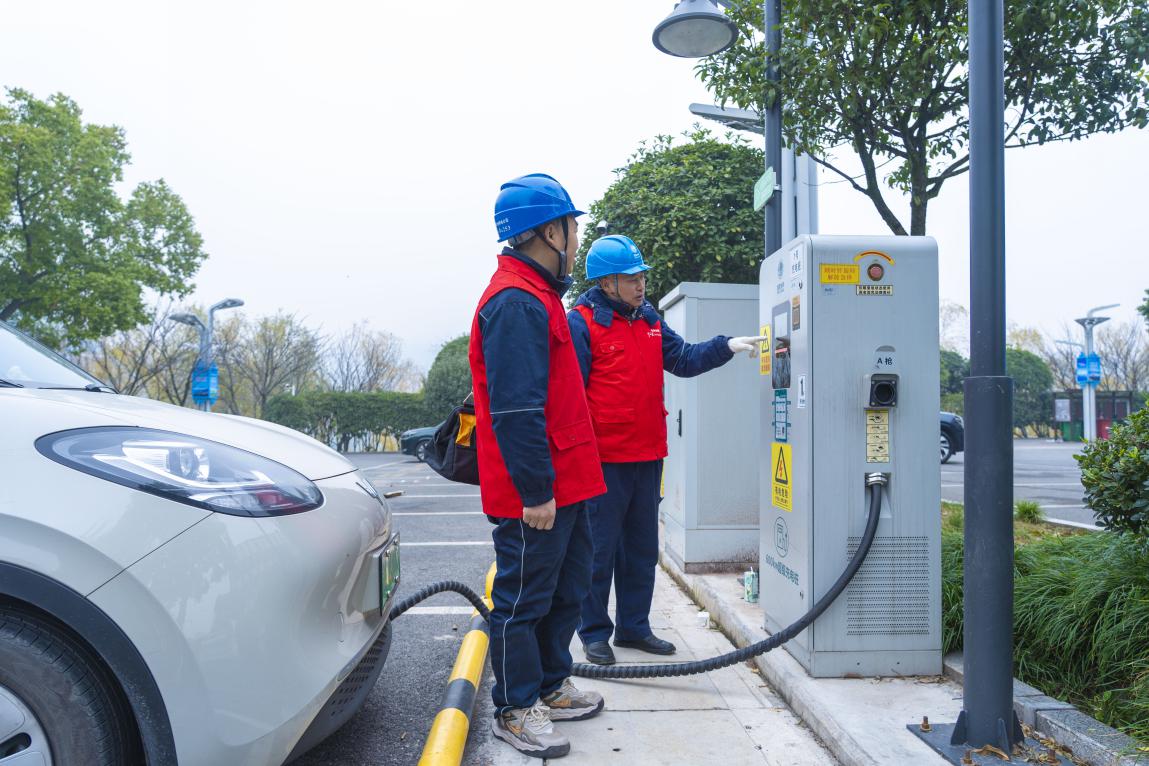 重庆加快建设超充站助力绿色出行