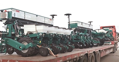 农机补贴“靶向”施策 智能装备焕新田间图景 