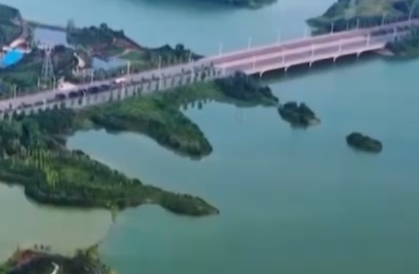 全国政协委员杨长利:建设智慧电厂 发展风光水核清洁能源