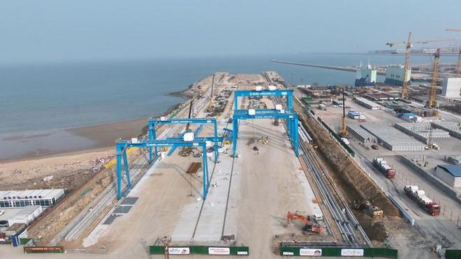 向“新” 向“智” 向“绿”——重大工程项目一线观察