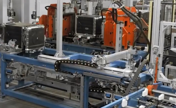 王新:工业生产增长加快 新动能引领作用持续增强