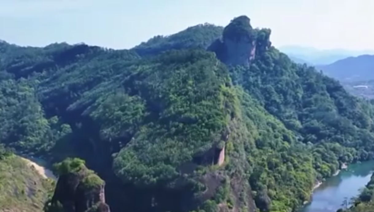 生态监测守护绿色(美丽中国行·探访三江源)